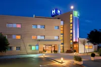 Holiday Inn Express Madrid - Rivas Các khách sạn gần Sân bay Barajas