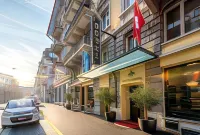 Hotel Alpina Luzern Hotel dekat Old Town