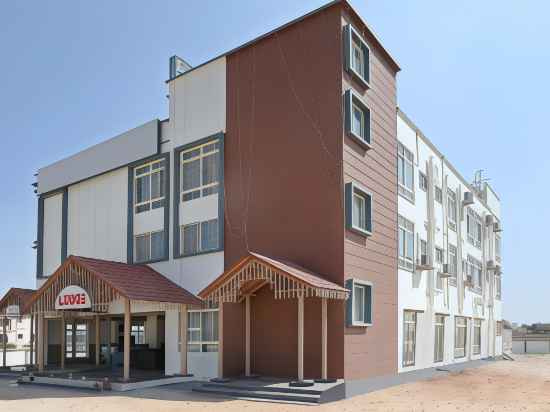 Green Valley Residency Hotel Exterior