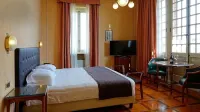 Hotel Villa la Bollina Hotele w pobliżu Designer Outlet Serravalle