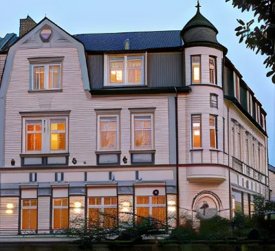 Ambient Hotel Zum Schwan Hotels near Assembly Hall of Jehovah's Witnesses Gelsenkirchen