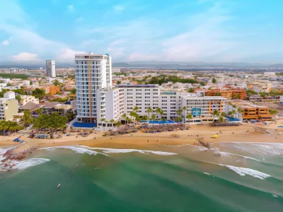 Oceano Palace Hoteles cerca de Plazuela de la Noria