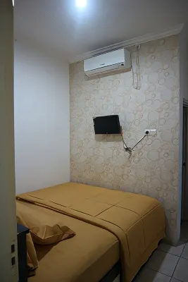 Lestari Homestay Hotel di Kebomas