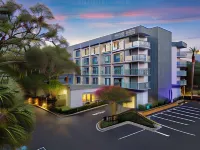 DoubleTree by Hilton Hilton Head Island Hotels near Burkes Beach