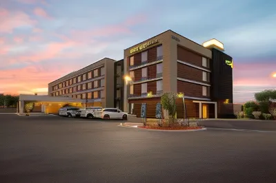 Home2 Suites by Hilton Phoenix Airport North Hotels near Roosevelt Center of Sustainability