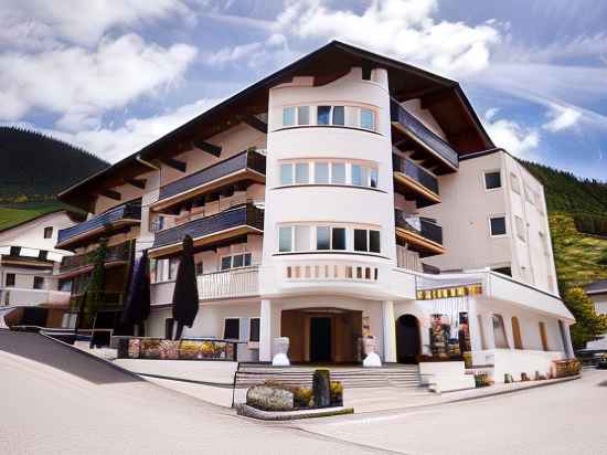 Alpin Art & Spa Hotel Naudererhof Superior Hotel Exterior