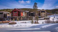 Fraser Crossing and Founders Pointe Hotels near Shadow Mountain Lake