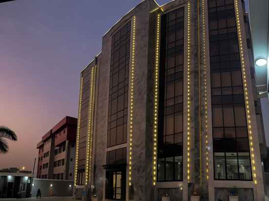 Mini Palace Luxury Suites Hotel Exterior