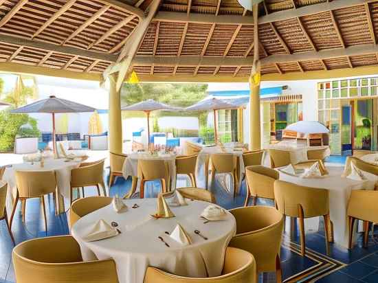 Le Nautile Beachfront Dining/Meeting Rooms