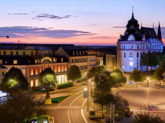 Hotel & Spa Le Grand Monarque Chartres Hotel Exterior