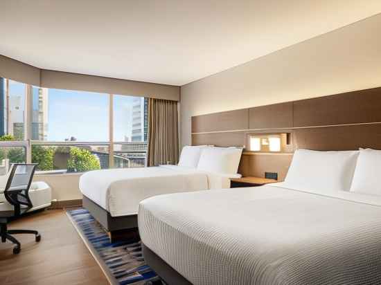 Holiday Inn Express Vancouver-Metrotown (Burnaby) Rooms