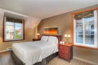 Place Saint Bernard Mont Tremblant Hotel in zona Lac Mercier