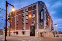 Hilton Garden Inn Terre Haute Hotels near FYE