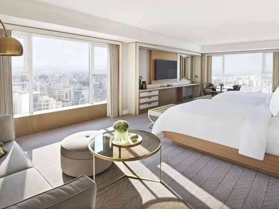 Four Seasons Hotel Amman Rooms