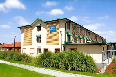 ibis budget Casula Liverpool Hotels near Langdale Farm