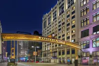 Crowne Plaza Cleveland at Playhouse Square Hotels near Cleveland Lakefront Station