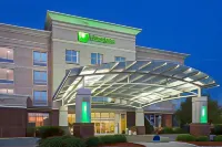 Holiday Inn Statesboro-University Area Отели рядом с достопримечательностью «Университет Джорджия Саутерн»