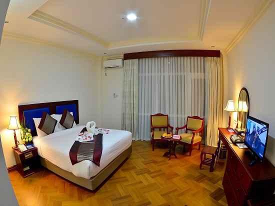 Golden Butterfly Hotel Rooms