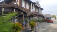 HOTEL SHAFURA 2 Hotels near Pantai Teluk Mak Nik