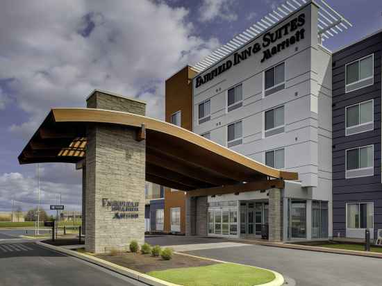 Fairfield Inn & Suites Allentown West Hotel Exterior