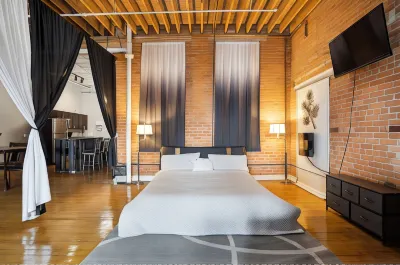 Downtown Detroit Loft - Fully Equipped & Absolutely Gorgeous Theme by RedAwning Hotels in Detroit