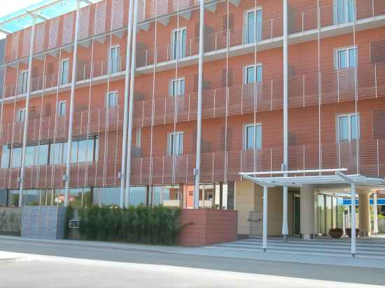 West Florence Hotel Exterior