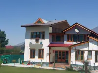 Rose Bowl Guest House/Paying Home Hotels near Dachigam National Park