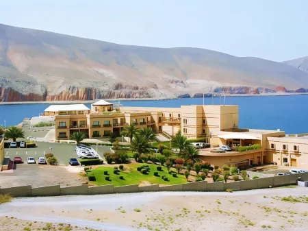 Atana Khasab Hotel