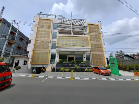 Grand Bunda Hotel Syari'ah Bukittinggi