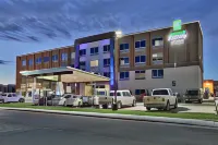 Holiday Inn Express & Suites Roswell Hotels near Roswell International Air Center