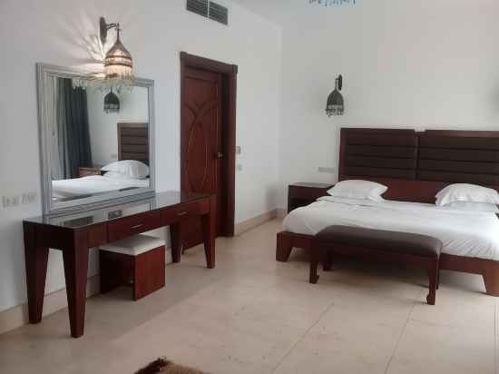 Carlton Luxury Villa Rooms