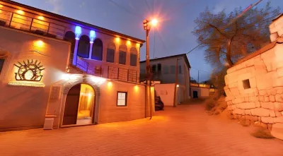 Zuwinasa House Hotel Hotels near Noyan Yayla Art Studio