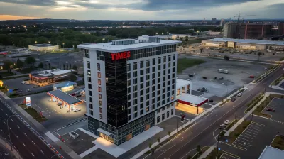 Grand Times Hotel Laval - Centropolis Hotel in zona SkyVenture Montréal