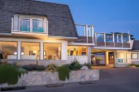 Cambria Beach Lodge Hotels near Ball and Skein and More