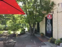 Cozy Carriage House, Walk to Unc, Free Bikes Hotels in Greeley