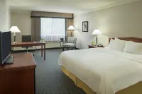 Toronto Don Valley Hotel and Suites Hotels near Danforth