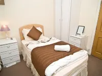 Skylark Guest House Hotels near Heathrow Airport