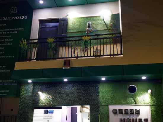 Greenhouse Homestay Hotel Exterior