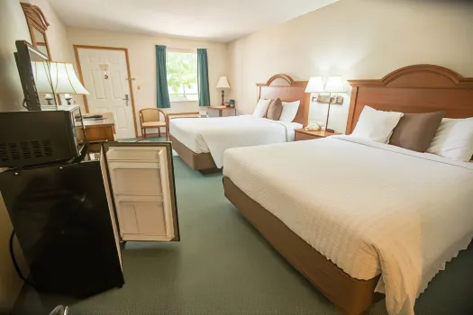 Green Gables Inn Hotels near Silver Dollar City, Branson, MO