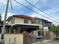 Taman Bahagia Homestay 테말로 호텔