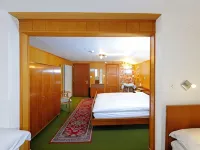 Hotel Alphubel Hotels near Zermatt Train Station