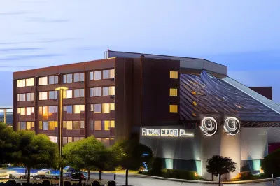 DoubleTree by Hilton Hotel Rochester Hotels in Henrietta