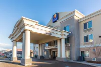 Comfort Inn & Suites Rock Springs-Green River Hotels near Boars Tusk,