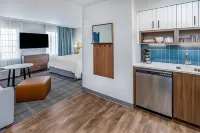 Staybridge Suites Denver-Cherry Creek Hotels near Denver Coliseum