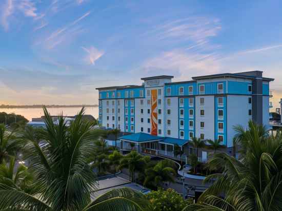 Compass Hotel by Margaritaville Anna Maria Sound Hotel Exterior