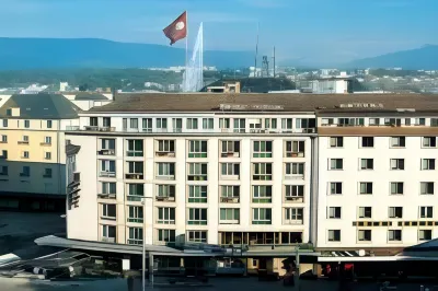 Hotel Suisse Hotel berhampiran Barbier-Mueller Museum