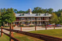 Holiday Inn Club Vacations Apple Mountain Resort Hotels in Clarkesville