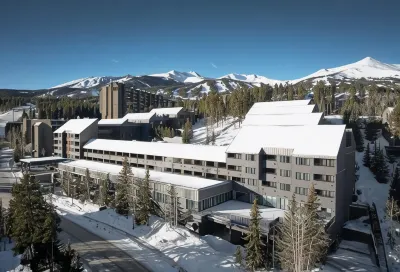 DoubleTree by Hilton Breckenridge Hotels near lululemon