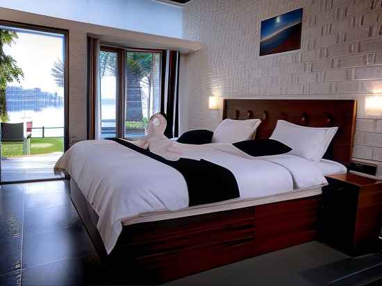 S RIVER RESORTS Rooms