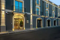 Palazzo Sangiorgio Hotels near Stazione Acquicella